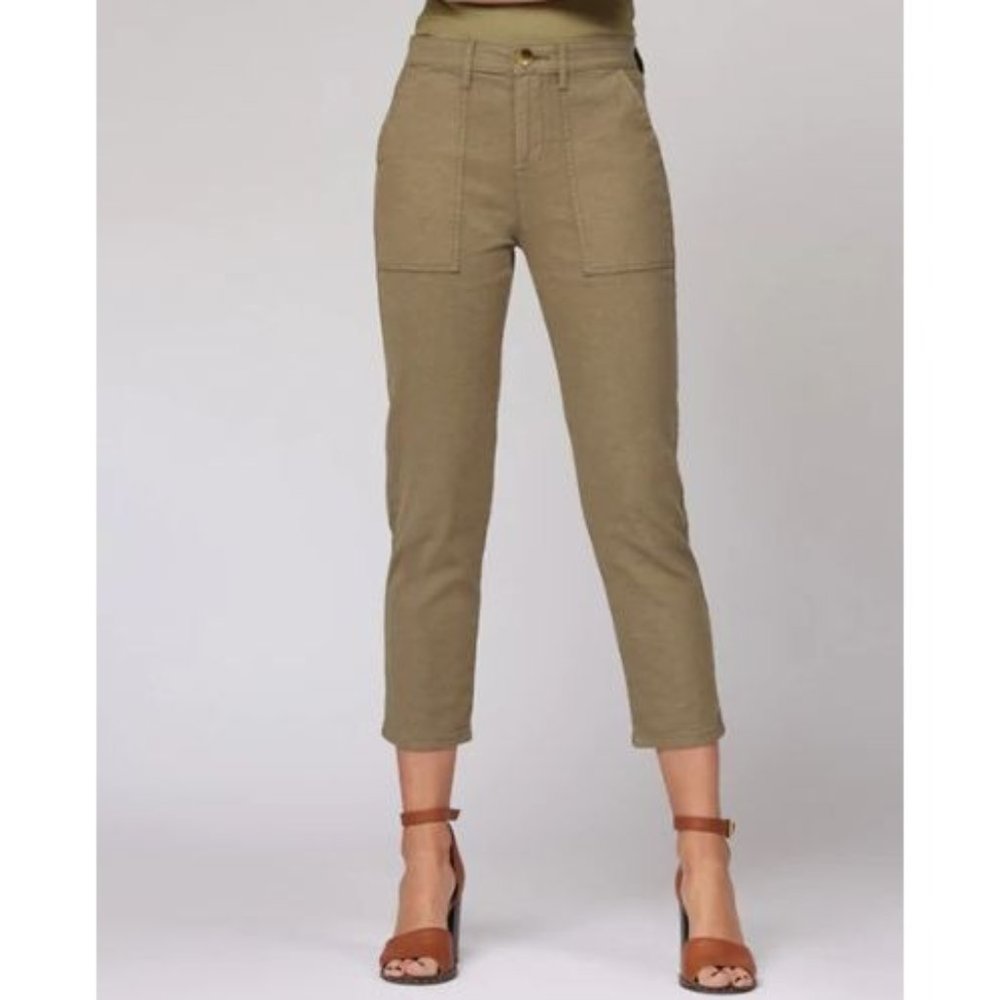 MARTINA PATCH POCKET CAPRI